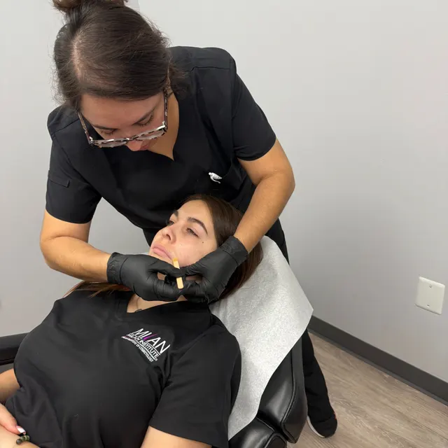 Treatment moment in the studio